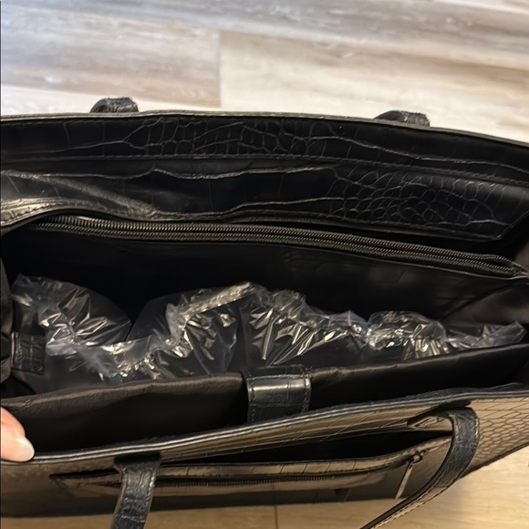 BEIS Black Structured Tote Bag with Crocodile Texture - Picture 7 of 8